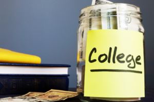 How to Pick A College Savings Account